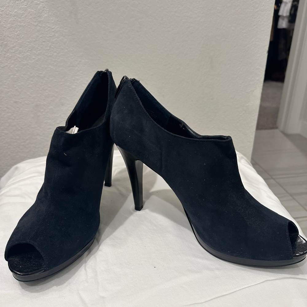 Nine West Black Suede Peep-Toe Heels